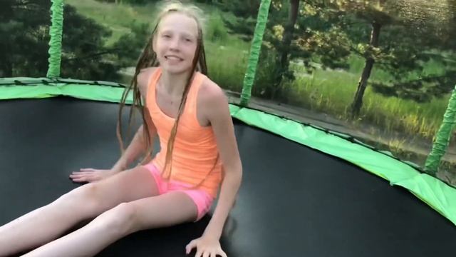 Jumping on trampoline video. A dangerous flip trick from Kira Khristenko. смотреть онлайн