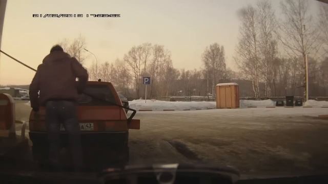 Силач на заправке смотреть онлайн