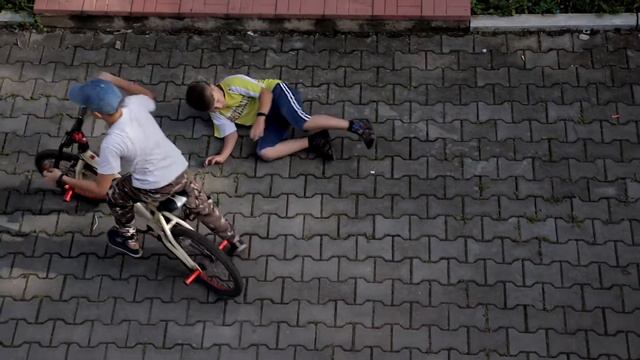 Любовь в трёх кадрах.) смотреть онлайн