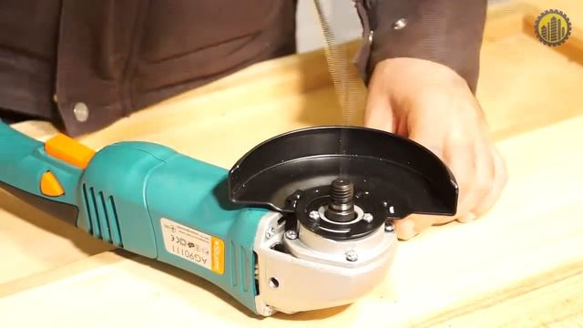 Угловая шлифовальная машина Sturm AG90111 смотреть онлайн