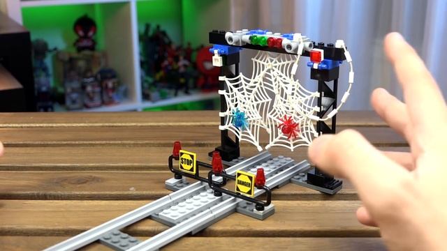 LEGO ЧЕЛОВЕК-ПАУК и ПОЕЗД - Набор на Обзор (4855) смотреть онлайн