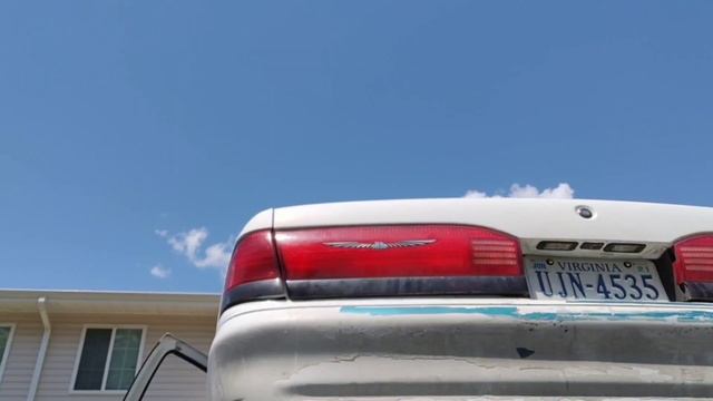 Straight piped 1993 Ford Thunderbird 5.0 cold start смотреть онлайн