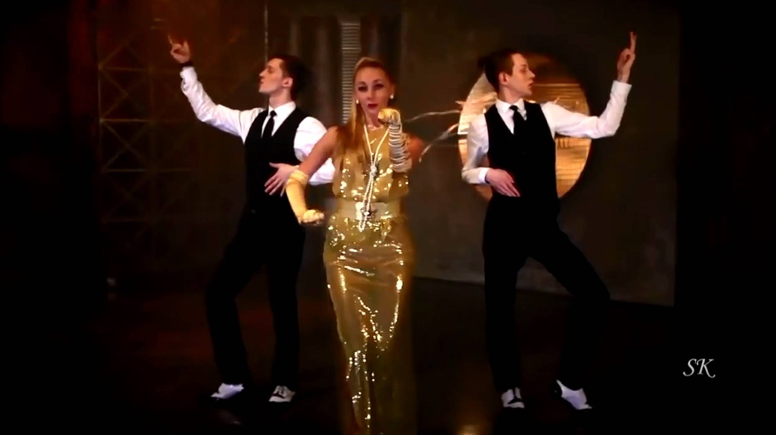 Adriano Celentano & Claudia Mori. Yuppi Du смотреть онлайн