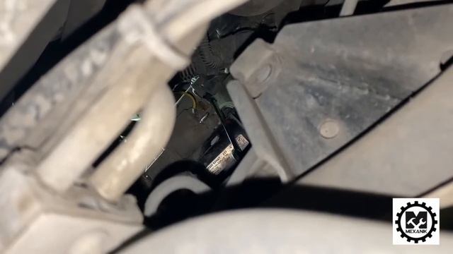 Не заводится Peugeot 206 снимаем стартер и меняем щетки на Пежо 206 смотреть онлайн