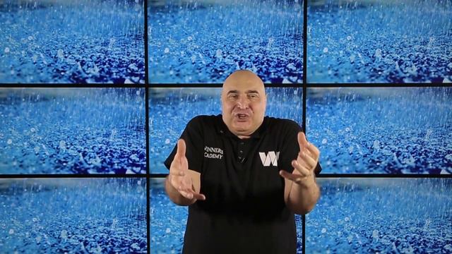 Вопрос к Владимиру Довганю: "Представьте, у вас нет денег. Что вы будете делать?" смотреть онлайн