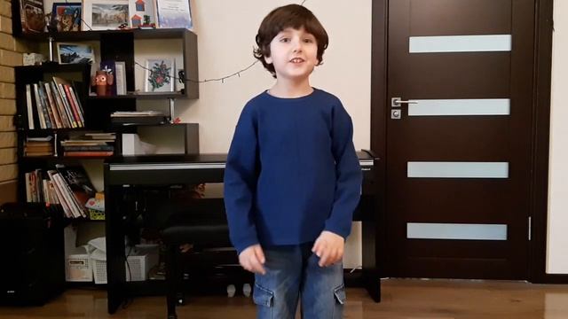 Стихотворение "Паповоз", А.Усачев. В исполнении Марка Савельева смотреть онлайн