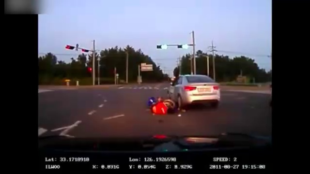 Да когда же, они научаться ездить на своих мопедах? смотреть онлайн