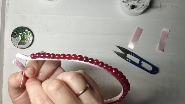 Ободок с бусинами 6 мм/украшаем ободок сами/Красные бусины 6 и 8 мм/МК/DIY смотреть онлайн