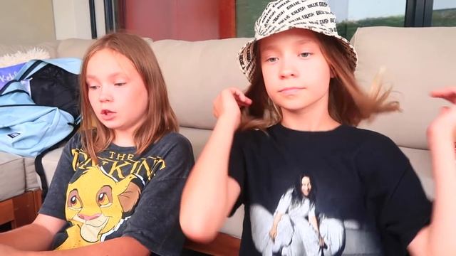 Собираем РЮКЗАКИ в Школу / Первый ДЕНЬ В ШКОЛЕ/ BACK TO SCHOOL сестрички лайф смотреть онлайн
