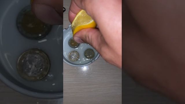 ЧИСТКА ПЛЯЖНЫХ МОНЕТ. ПЛЯЖНЫЙ КОП В ТУРЦИИ. ЧИСТКА БИМЕТАЛЛИЧЕСКИХ МОНЕТ: ЕВРО, ЛИРА. смотреть онлайн