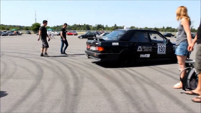 Mercedes 190E 2.3-16 beim DTM-Revival 2014 auf dem Hockenheimring смотреть онлайн