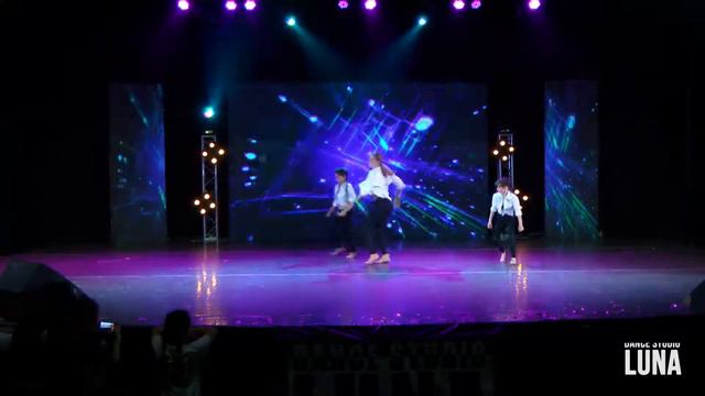 Dance Studio Luna смотреть онлайн