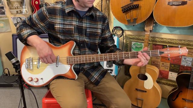 2007 Danelectro (Korea) DC59 semihollow electric bass guitar смотреть онлайн