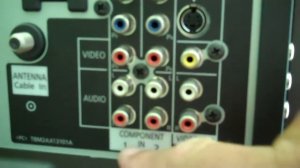 How to connect a standard DVD player to a TV