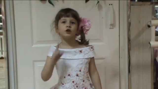 ДЕТСКО-ЮНОШЕСКИЙ ЦЕНТР «ВЕРОНИКА». Эгамбердиева Елизавета, 5 лет смотреть онлайн