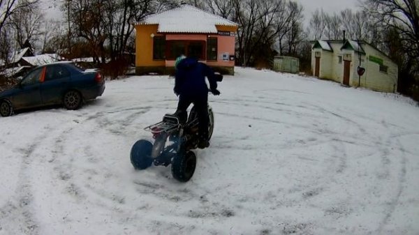 Зимние покатушки на самодельном трицикле. Winter ride on a makeshift trike)
