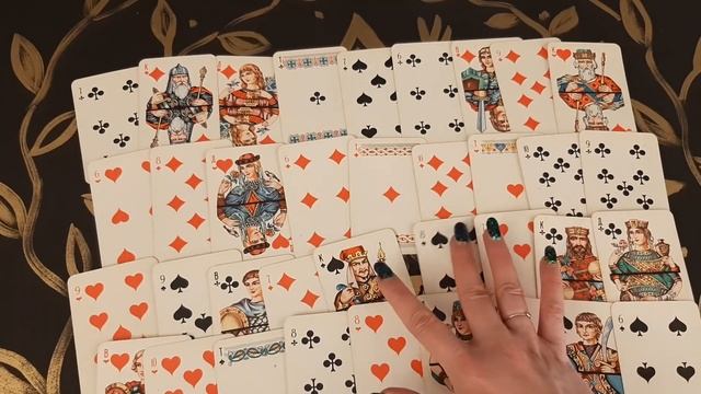 Гадание на игральных картах. ГДЕ И С КЕМ ОН СЕЙЧАС? смотреть онлайн