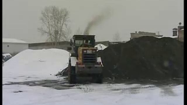ПЕРВЫЙ СНЕГОПАД И ДОРОЖНИКИ смотреть онлайн