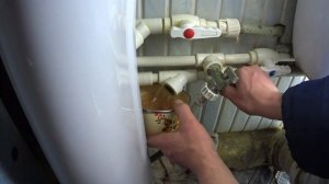 ? Плохой напор холодной воды | Чистим подводку