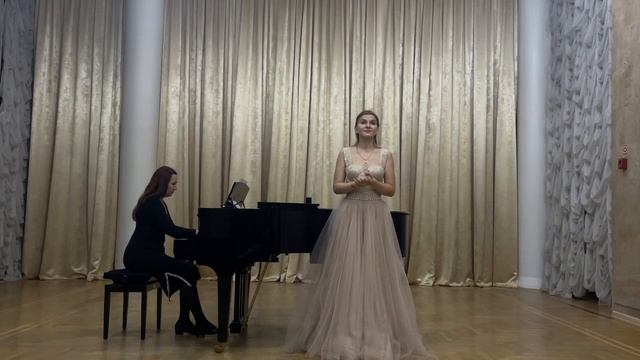 Алина Затолокина - Русская народная песня в обработке Н. Голованова "Вечерком за речкою" смотреть онлайн