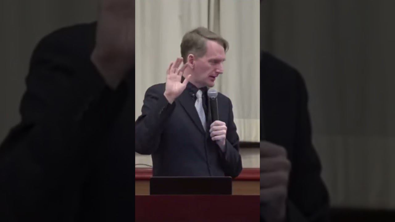 Бог должен всегда занимать центральное место в наших планах #shorts смотреть онлайн