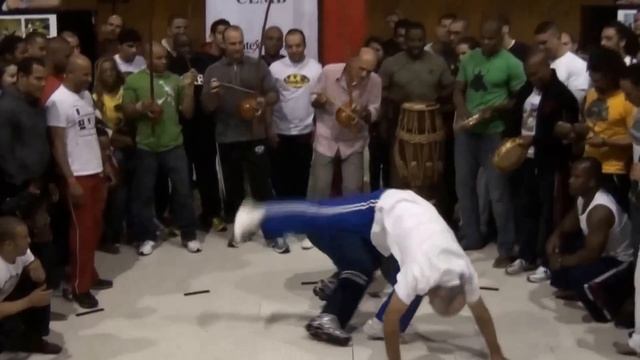 ABADÁ CAPOEIRA- Roda de abertura dos Europeus, Guimarães (2011) смотреть онлайн