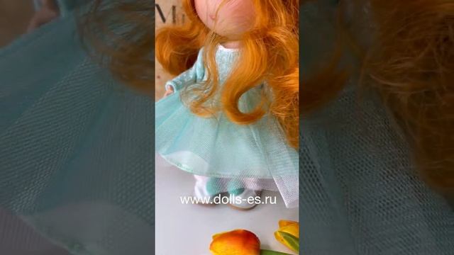 Кукла Nines виниловая 30см MIA CASE (3032A) смотреть онлайн