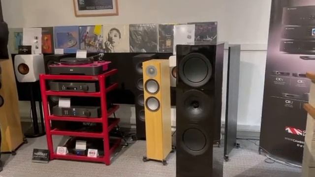 Demo amplifiers Cambridge CXA81 & speakers KEF R7 смотреть онлайн