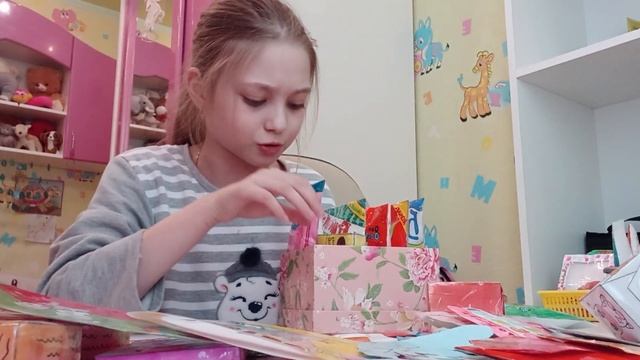 Разбираю уголок уточки лалафанфан. Спасаю бумажную уточку лалафанфан!