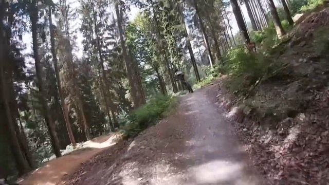 Eskalation in der Bikewelt Schöneck 🤘| mit Lukas Knopf und Erik Fedko 😏 смотреть онлайн