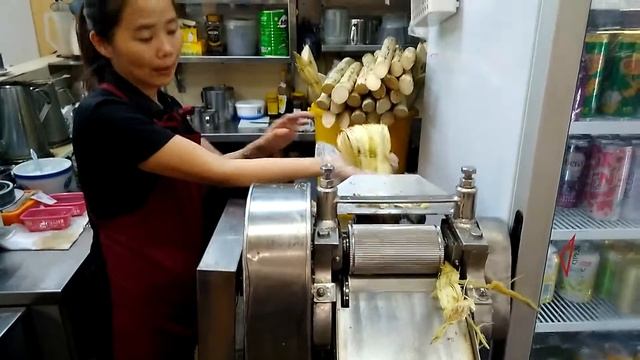 Как делают сок из сахарного тростника смотреть онлайн
