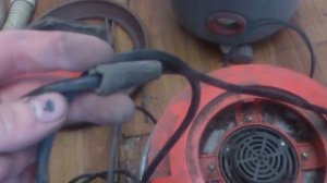 Обзор отечественного пылесос Уралец М.