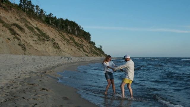Поселок Янтарный/Калининградская область/Балтийское море смотреть онлайн