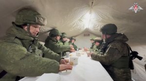 Работа военнослужащих службы военных сообщений и дорожно комендантской