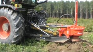 Посмотрите на необычную технику для выкорчевывания пней.