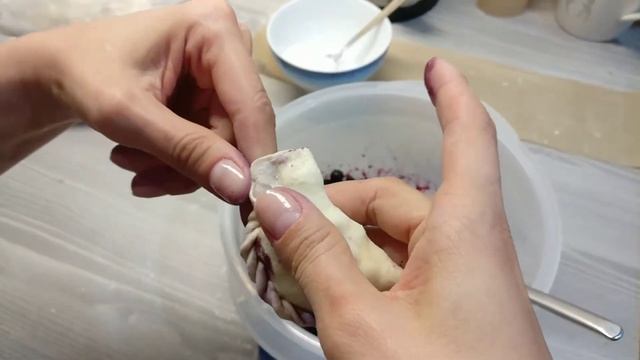 Бесполезные советы. Красивые вареники и пельмени. Косичка. Вареники с черникой. смотреть онлайн