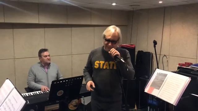 Соло трубы "Пусть миром правит любовь" смотреть онлайн