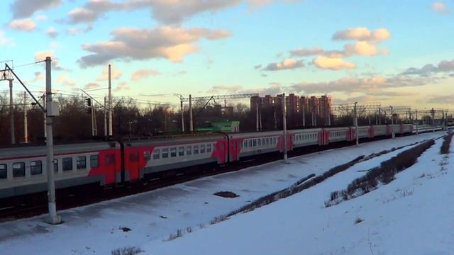 Электропоезд ЭД4М-0107 "Имени экипажа АПЛ Курск" смотреть онлайн