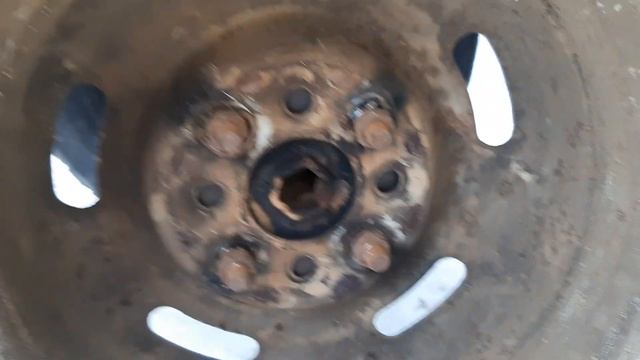 ВАЗовские колёса на бензиновый мотоблок. Прицеп-адаптер из старого автомобильного прицепа. смотреть онлайн