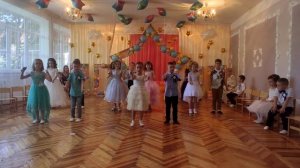 Танец "Кем стать". МБДОУ №8 "Малыш", г.Шахтёрск