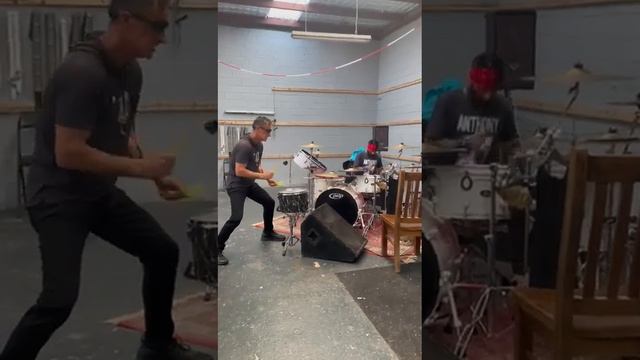 Spur of the moment ,Jamming #Johny Moscow Boyd #Mark McLeod @scottiesgarage смотреть онлайн