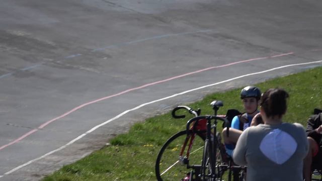 L&C 6 Days D5'18 Wp123 Snowball 7 Laps смотреть онлайн