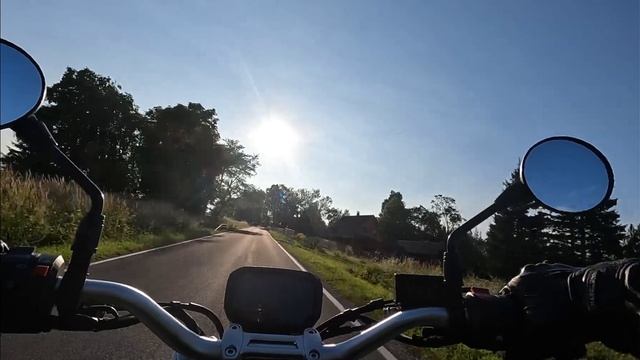 Jawa RVM Scrambler 500 Frogy Serpentiny Rejvíz смотреть онлайн