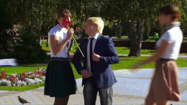 Очень позитивная реклама. смотреть онлайн