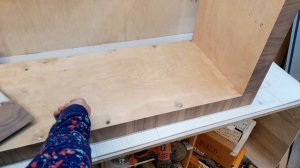 Элитная мебель своими руками. Как приклеить шпон.