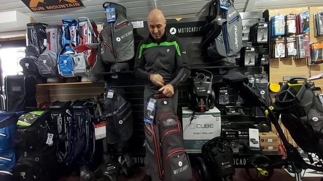 Motocaddy Cube Push Trolley, Dry Series Trolley Bag, Hydroflex Hybrid Bag and the EasiLock System смотреть онлайн