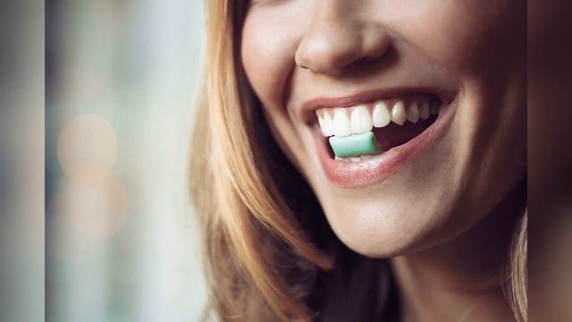 ✨ВЛИЯНИЕ ЖВАЧКИ НА ОРГАНИЗМ ЧЕЛОВЕКА✨ Чем вредна жевательная резинка и какие могут быть последствия смотреть онлайн