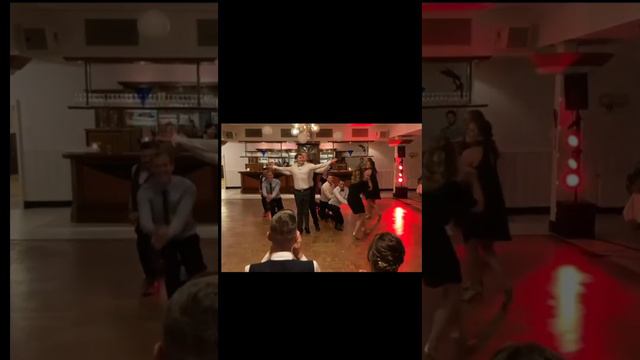 Танцевальный номер от ребят из Германии. Танцевальное поздравление для жениха и невесты смотреть онлайн