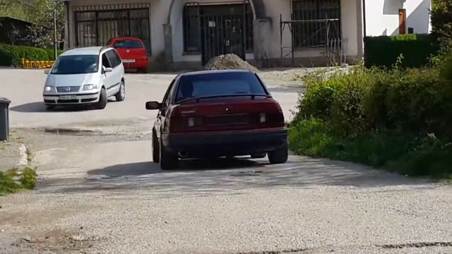 Ford Sierra 2 0 Borbet 9X16 смотреть онлайн