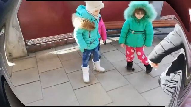 Позитивия 12 02 2019 Танцы на улице воспитатель Наира Папян смотреть онлайн